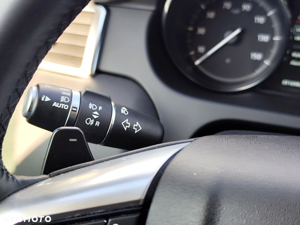 Land Rover Discovery Sport Si4 HSE - 30