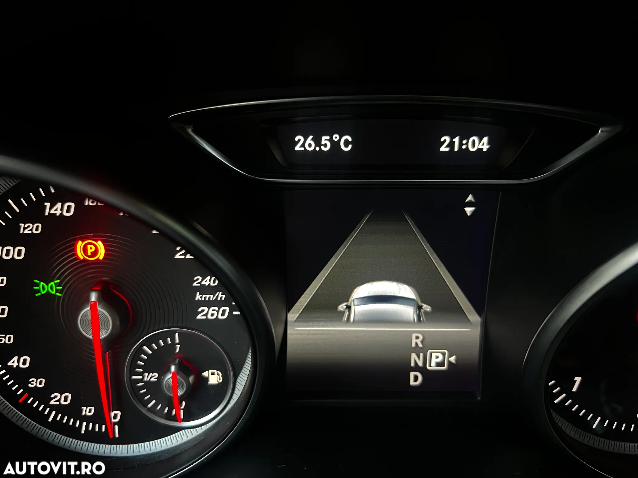 Mercedes-Benz CLA 200 d 7G-DCT AMG Line - 24