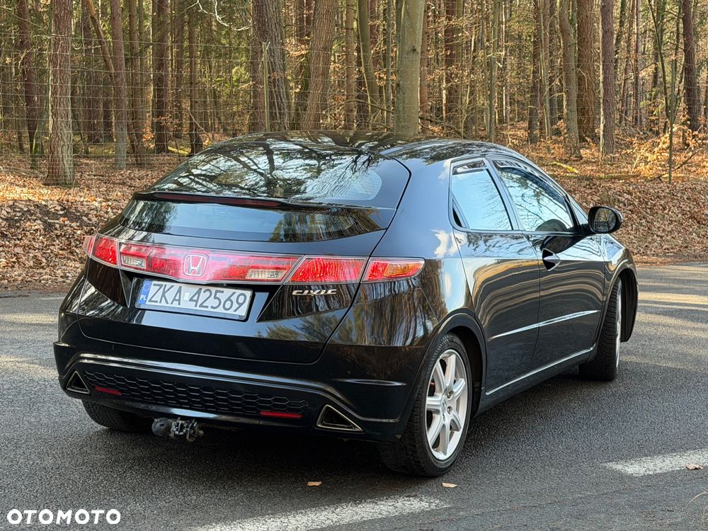 Honda Civic 1.8 Sport - 12