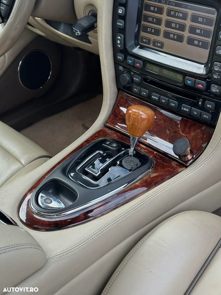 Jaguar XJ XJ6 2.7 Twin Turbo - 13