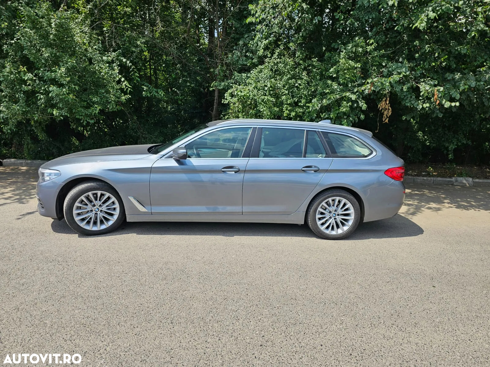 BMW Seria 5 520d AT MHEV - 2
