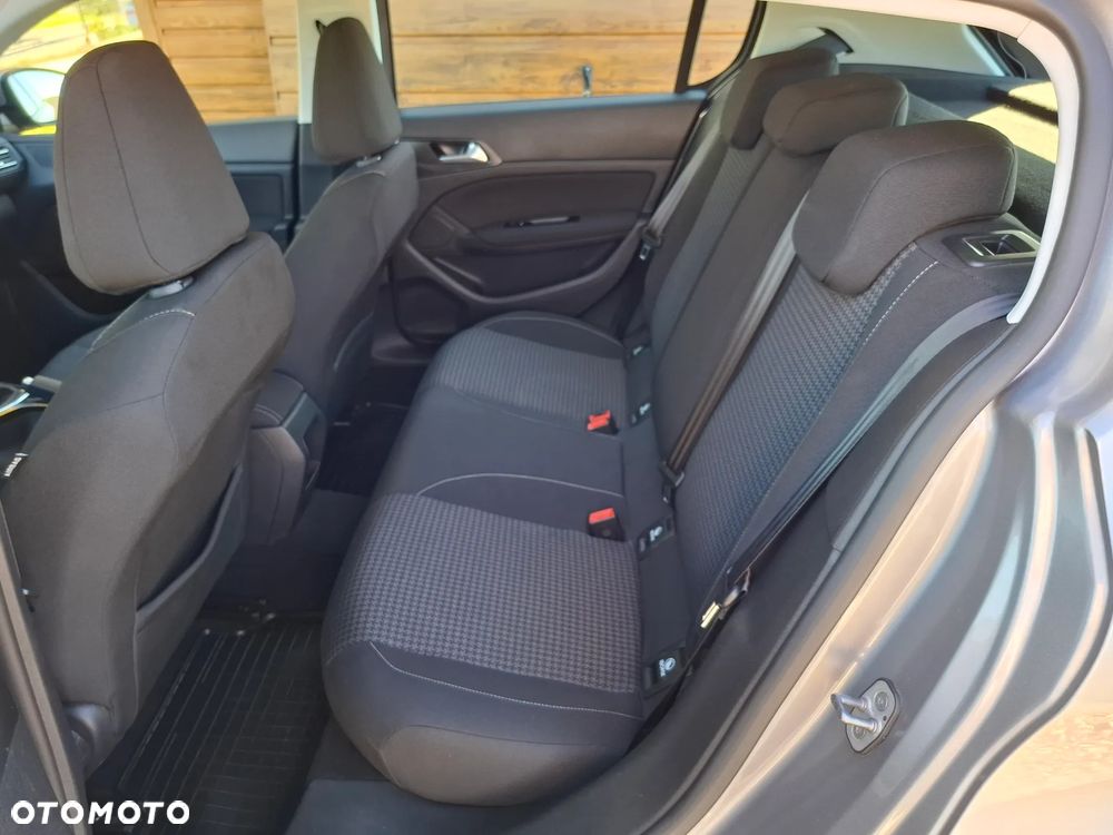 Peugeot 308 1.5 BlueHDi Active S&S - 28