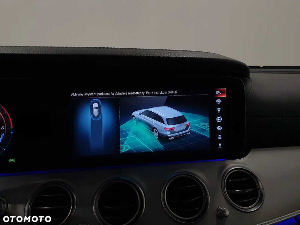 Mercedes-Benz Klasa E 300 de 4Matic 9G-TRONIC AMG Line - 25