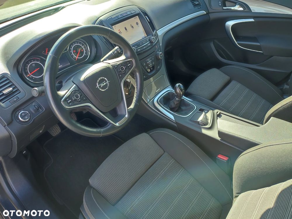 Opel Insignia - 11