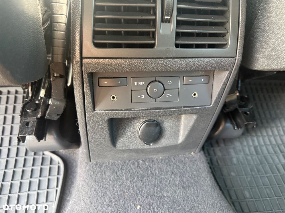 Opel Zafira 1.6 - 16