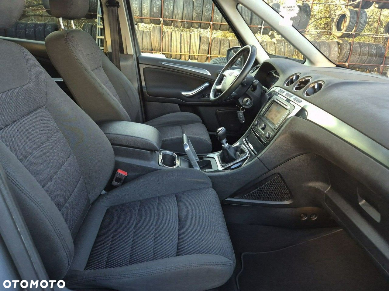 Ford Galaxy - 29