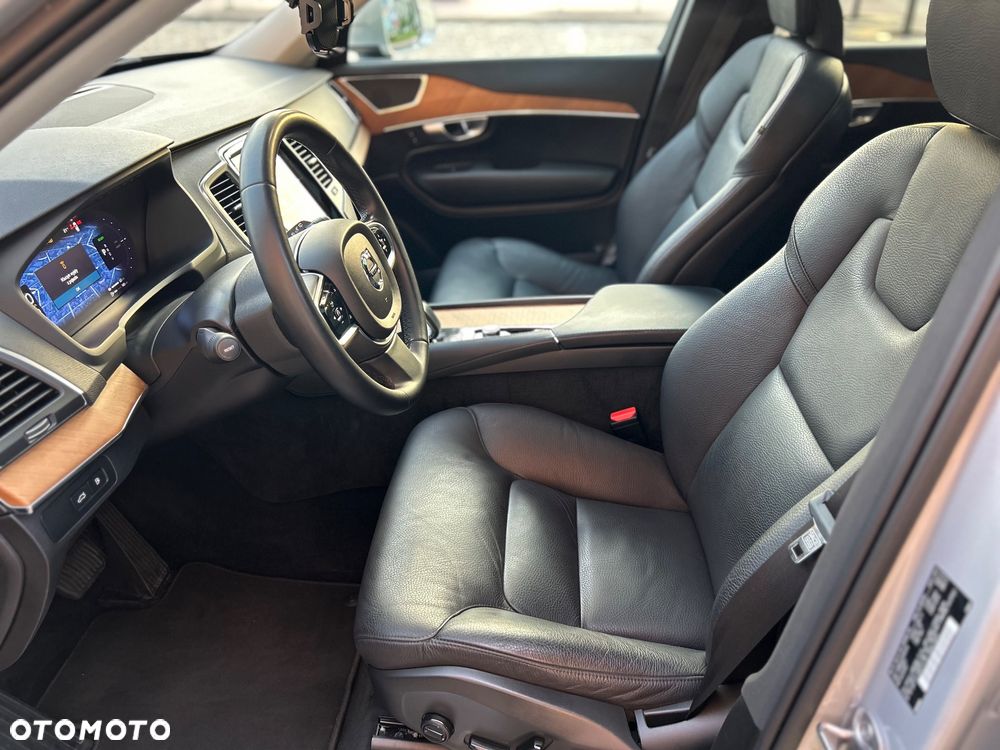 Volvo XC 90 - 10