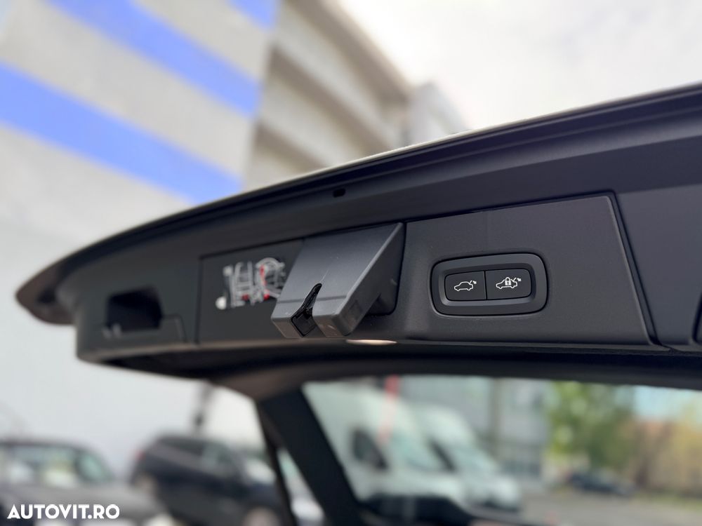 Volvo V90 T6 Recharge AWD Geartronic Inscription Expression - 26
