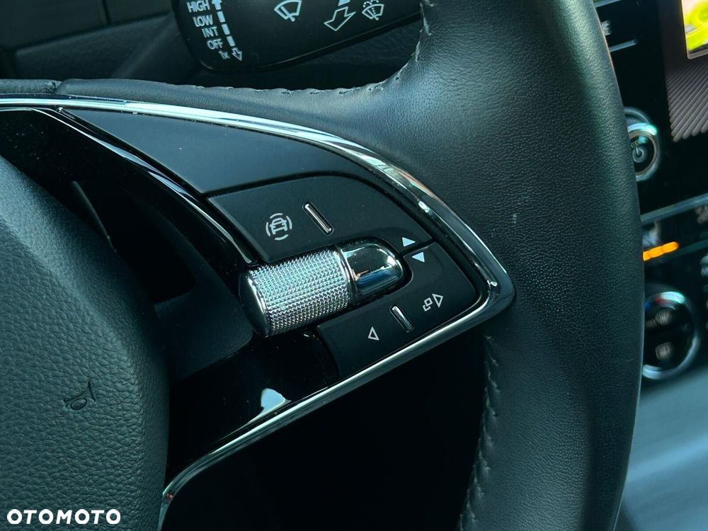 Skoda Superb 2.0 TDI SCR Style DSG - 24