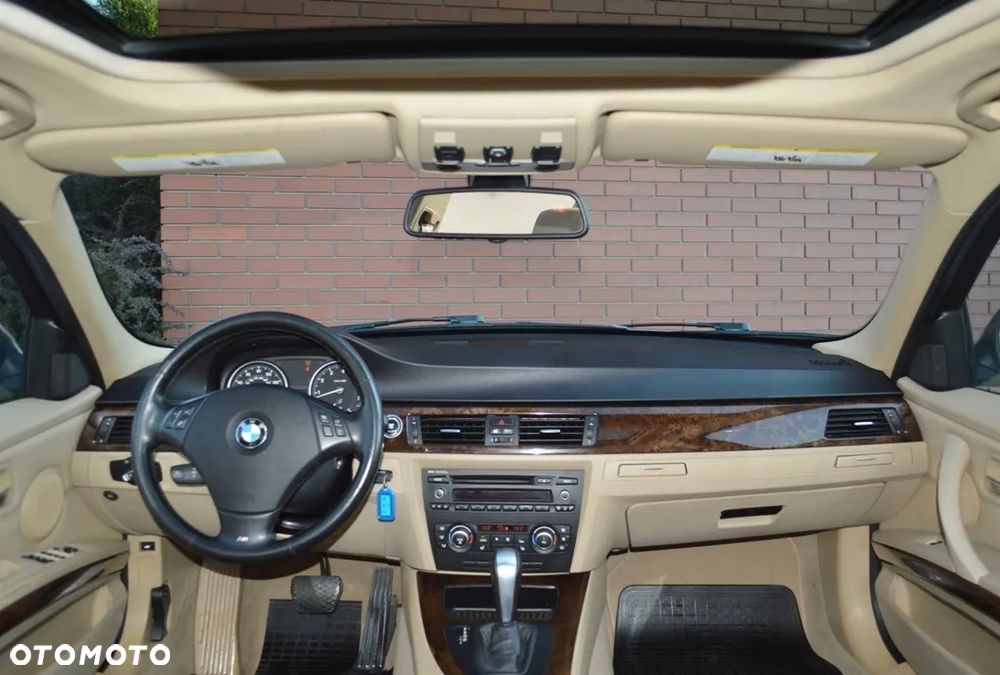 BMW Seria 3 - 25
