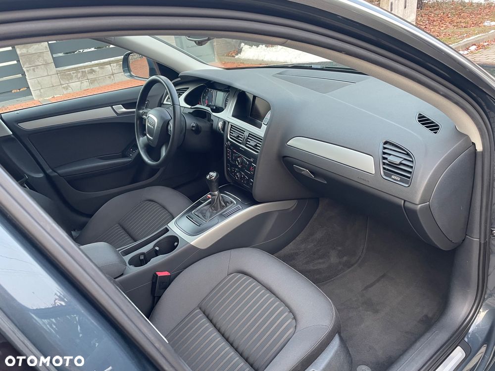 Audi A4 Limousine - 19