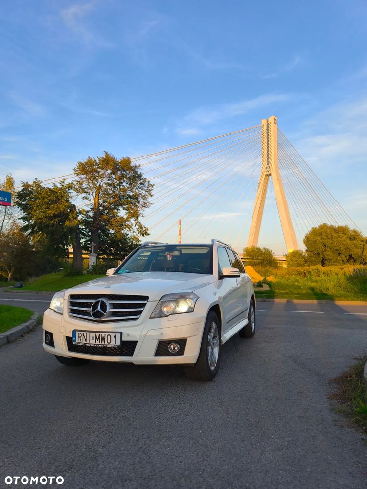 Mercedes-Benz GLK - 12