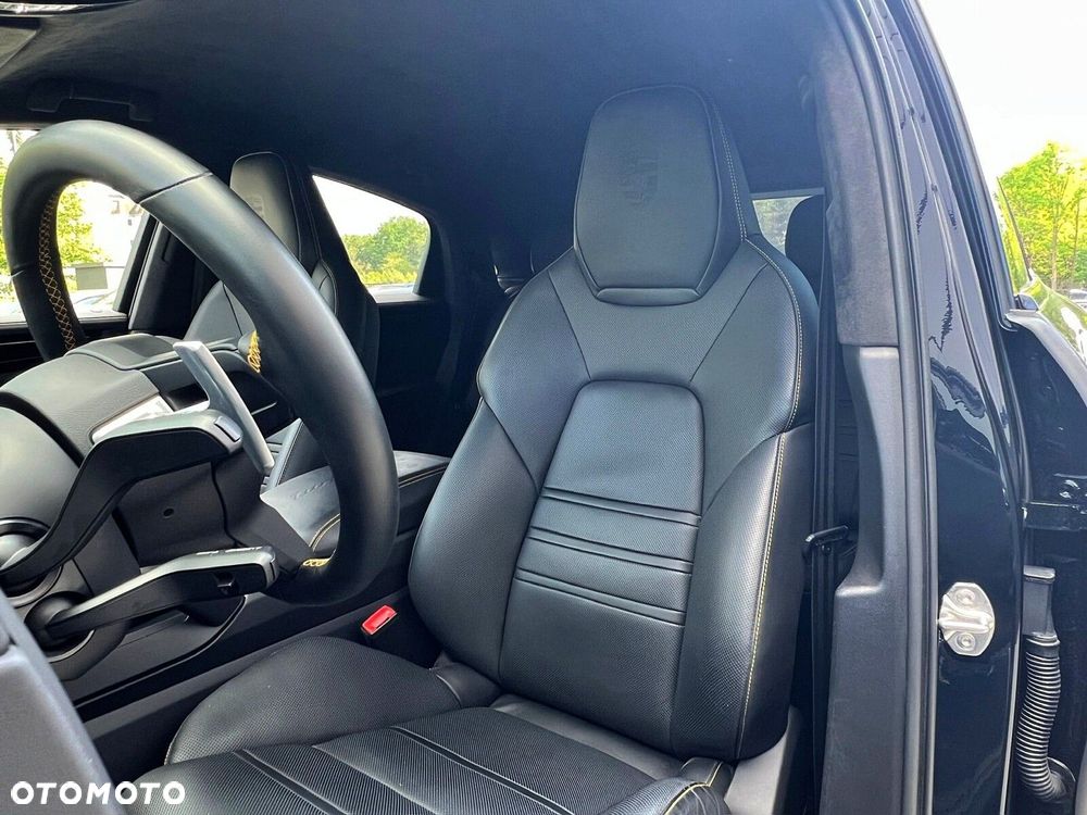 Porsche Cayenne - 14