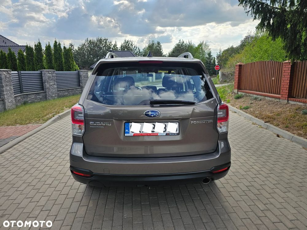 Subaru Forester 2.0 i Exclusive Lineartronic - 8
