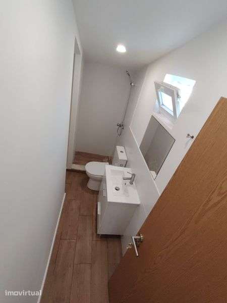 Moradia terrea renovada zona de Runa - Grande imagem: 2/5