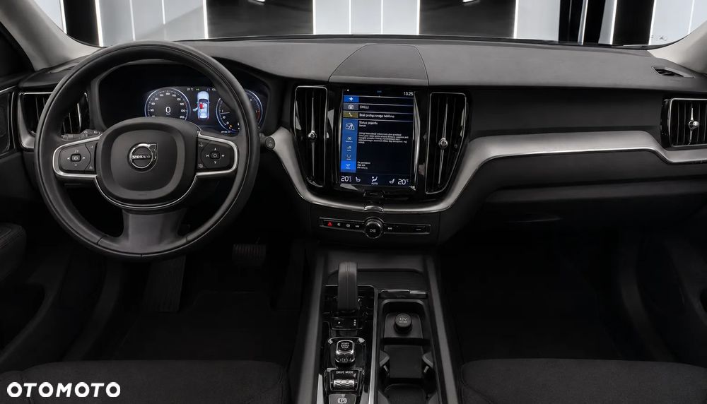 Volvo XC 60 B4 D AWD Momentum Pro - 6