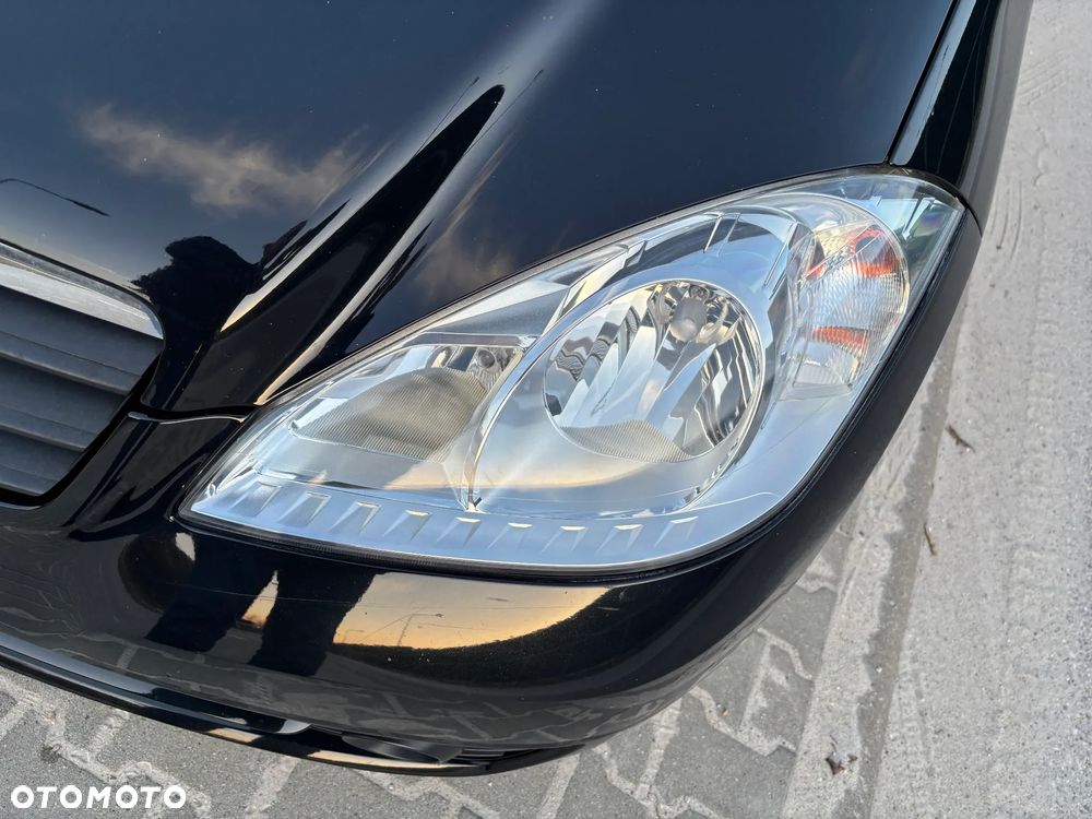 Mercedes-Benz Klasa A 160 BlueEFFICIENCY Elegance Special Edition - 35