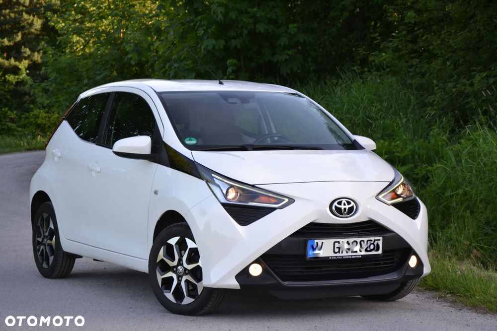 Toyota Aygo x-clusive Style Selection - 2