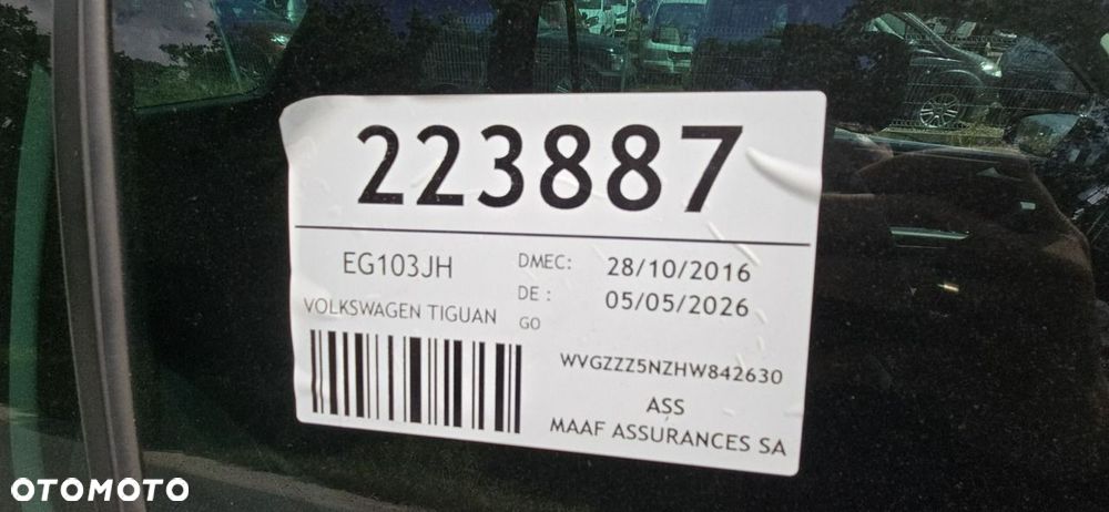 Volkswagen Tiguan - 32