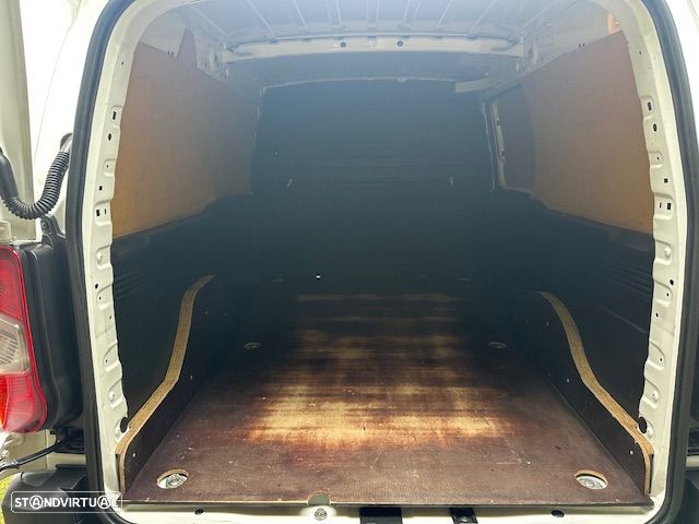 Peugeot PARTNER LONGA 3 LUGARES - 9