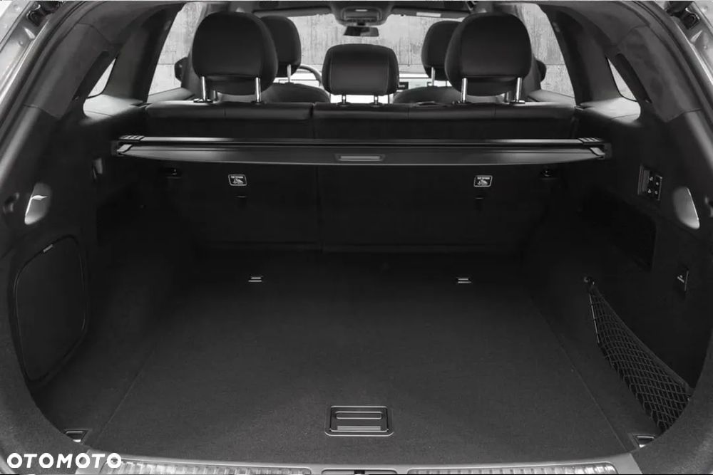 XPeng G9 98 kWh AWD Performance - 36