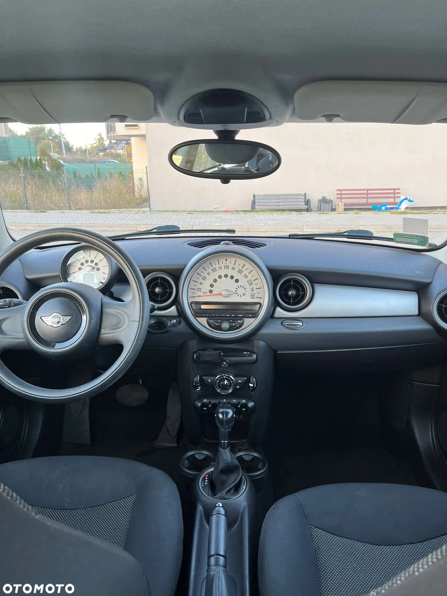MINI ONE Standard - 6