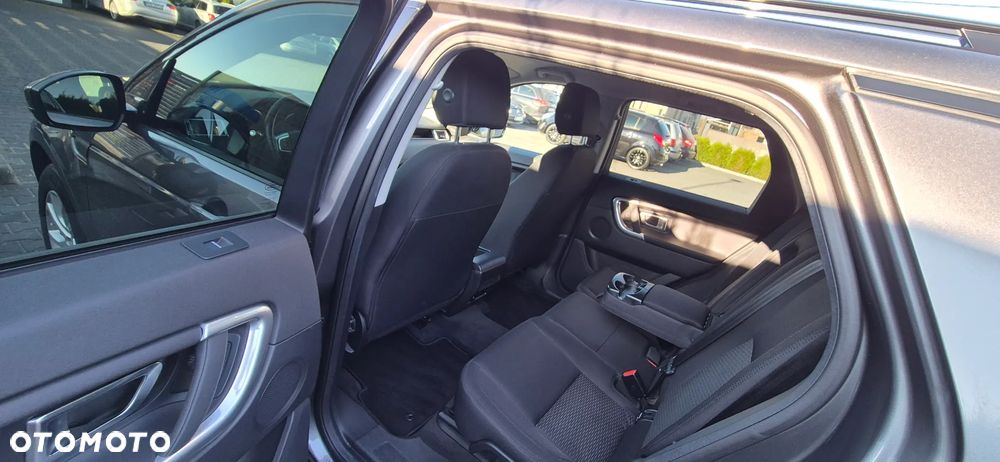 Land Rover Discovery Sport 2.0 D150 HSE - 11