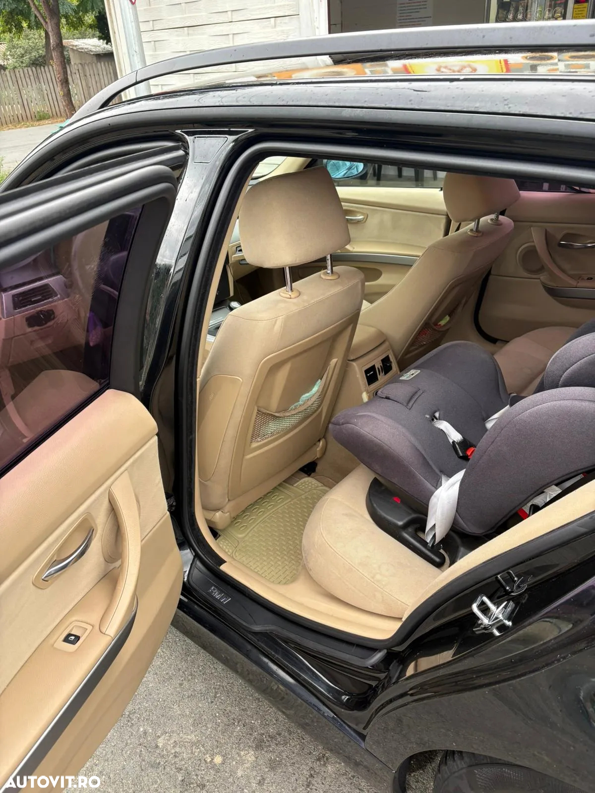 BMW Seria 3 320d Touring - 8