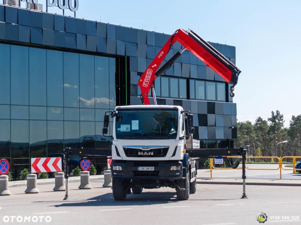 MAN TGM 18.250 4x4 FassiI F215A.0.23 Active HDS Żuraw - 9