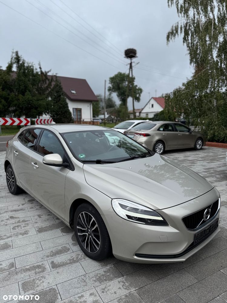 Volvo V40 D2 - 8