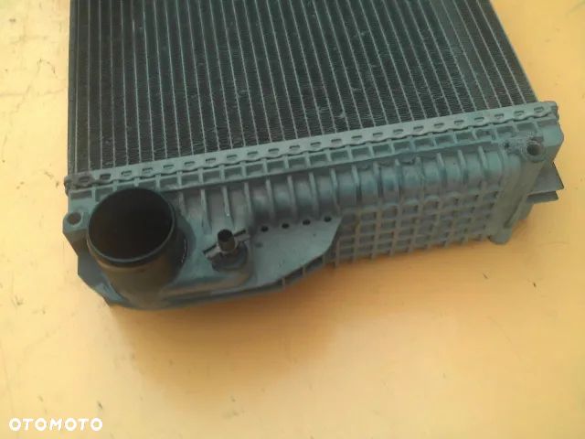 Chłodnica wody RE245236 John Deere 7720 - 3