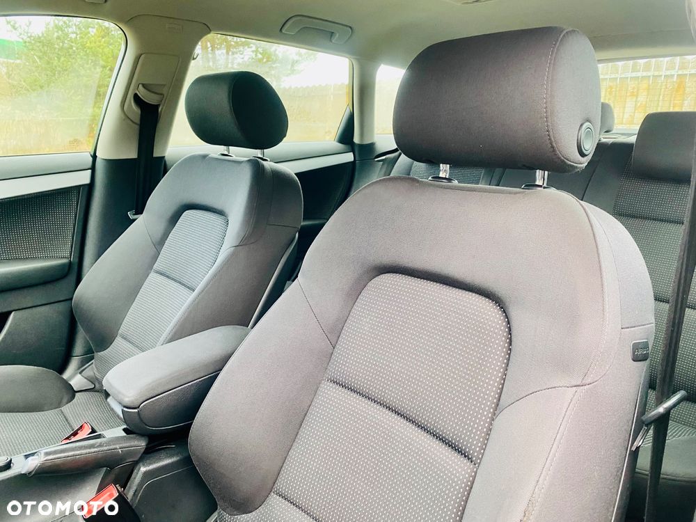 Audi A3 Sportback 2.0 FSI Ambiente - 35