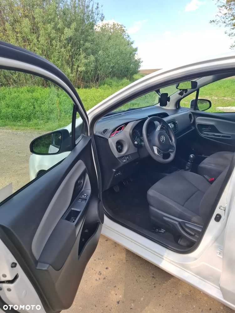 Toyota Yaris 1.5 Active - 16