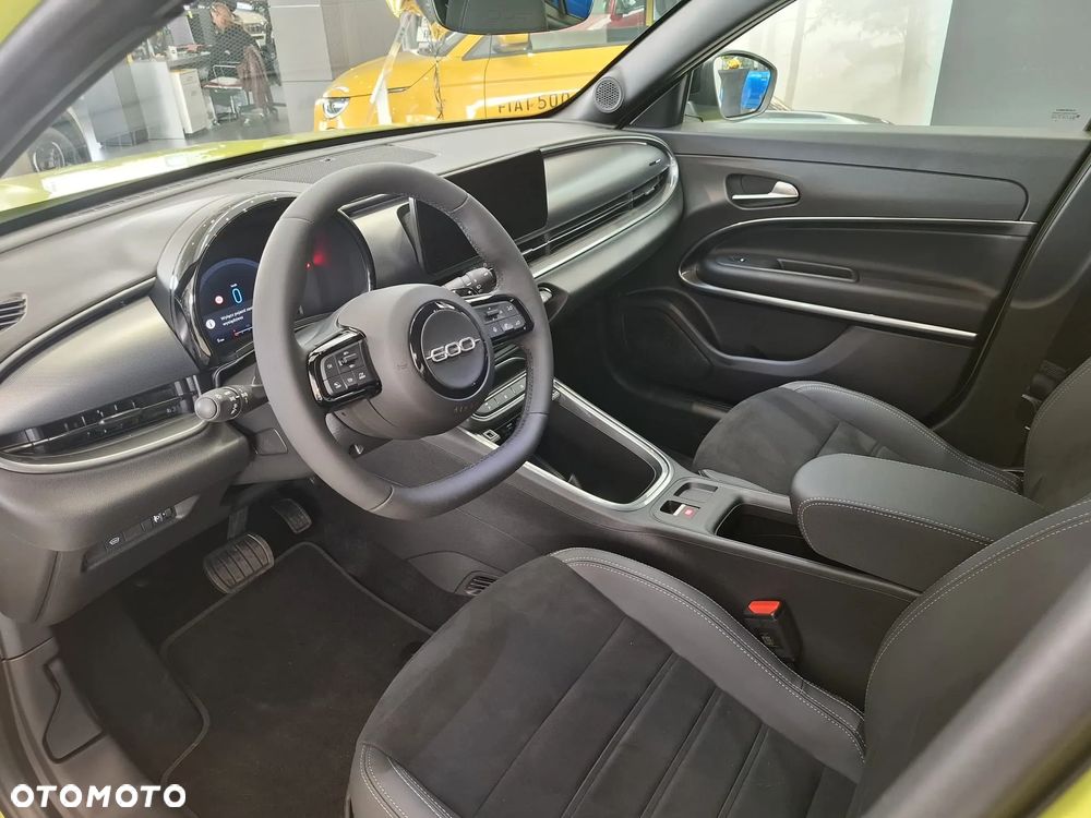 Fiat 600 1.2 Turbo Sport eDCT - 6