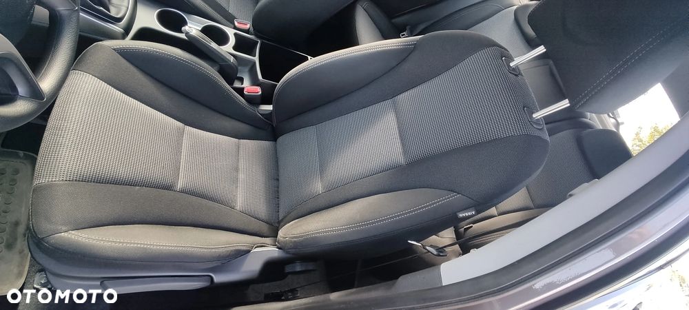 Hyundai i30 - 19