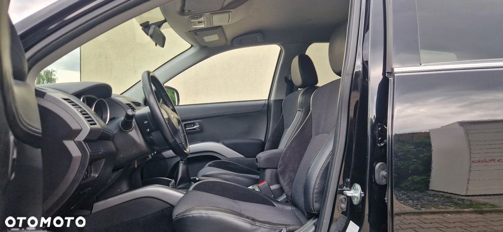Mitsubishi Outlander 2.0 Intense + 2WD EU5 - 19