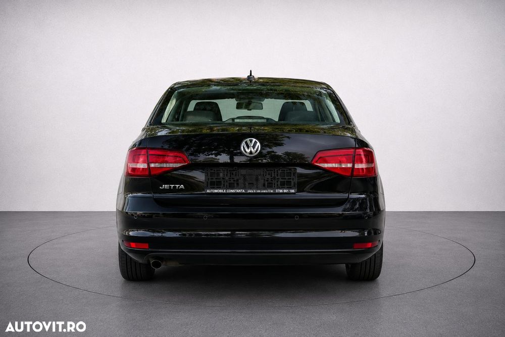 Volkswagen Jetta - 8