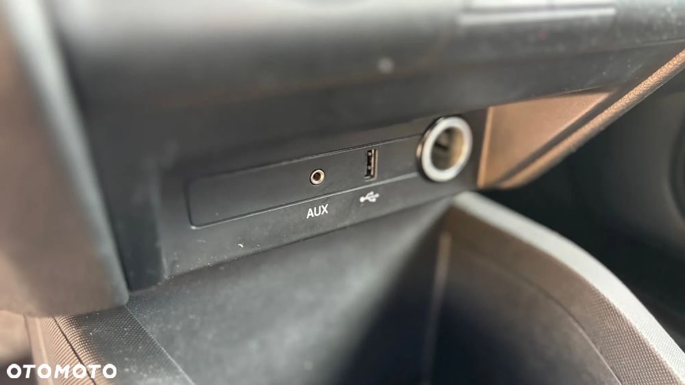 Skoda Fabia 1.2 TSI Active - 13