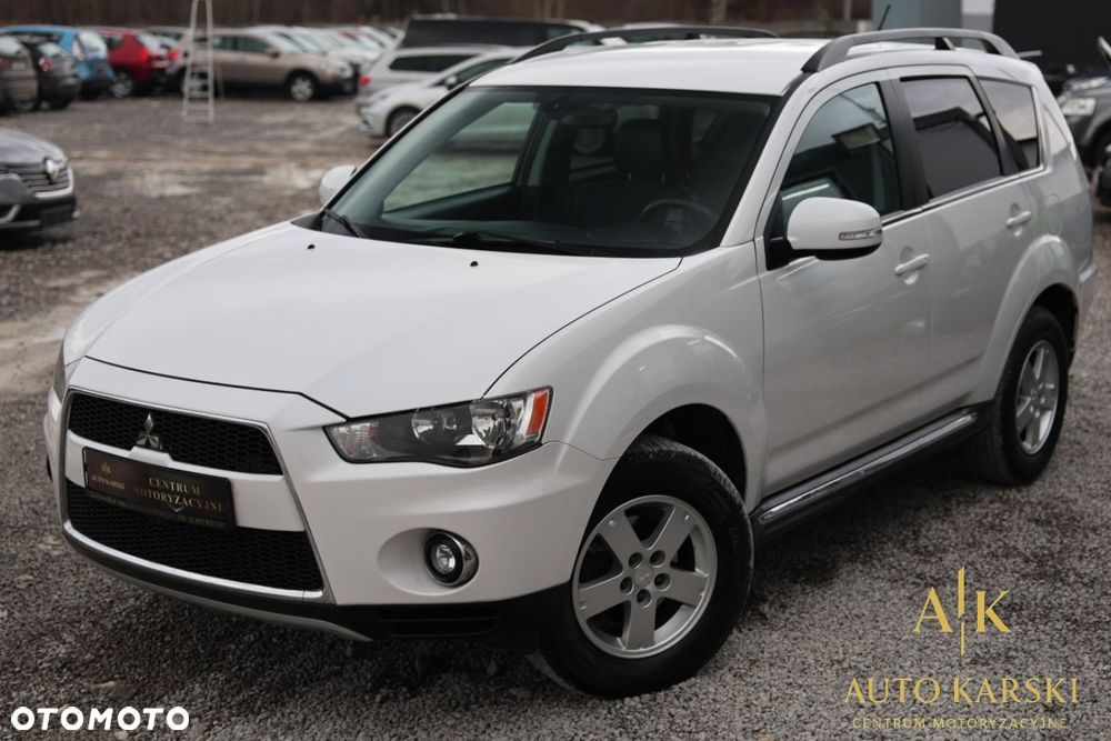 Mitsubishi Outlander - 10