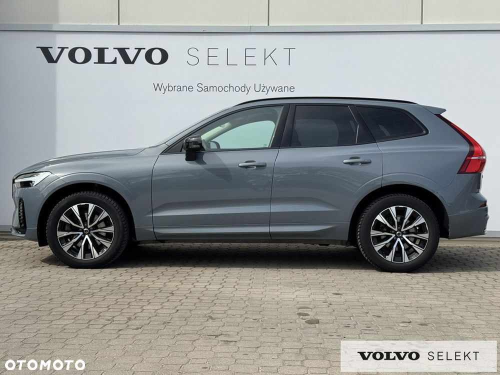 Volvo XC 60 B4 D AWD Plus Dark - 4