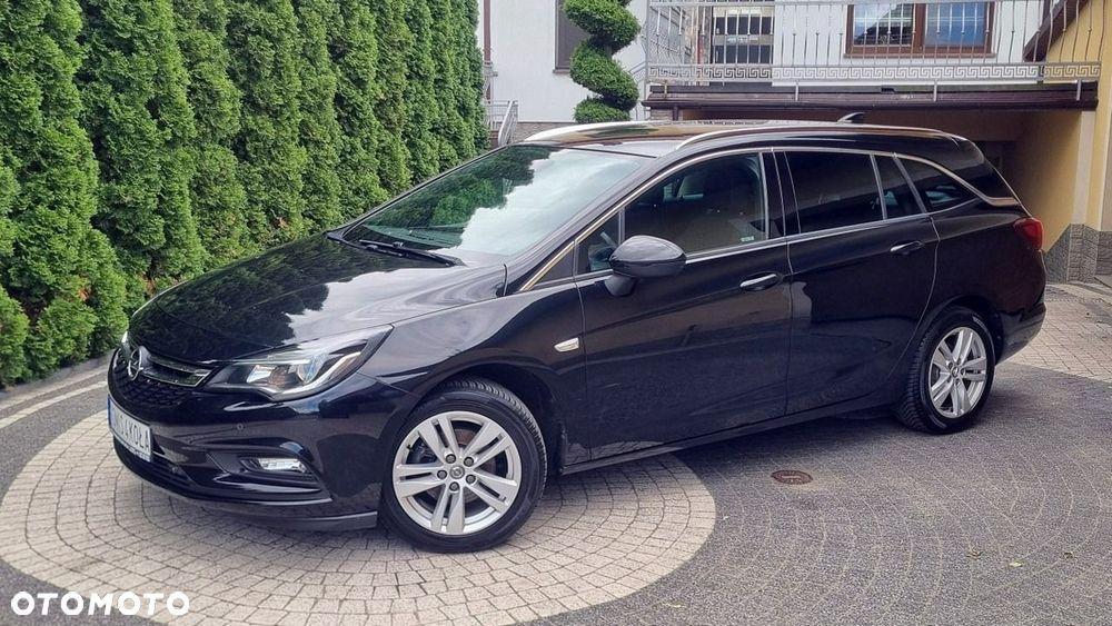 Opel Astra 2017 photo 2