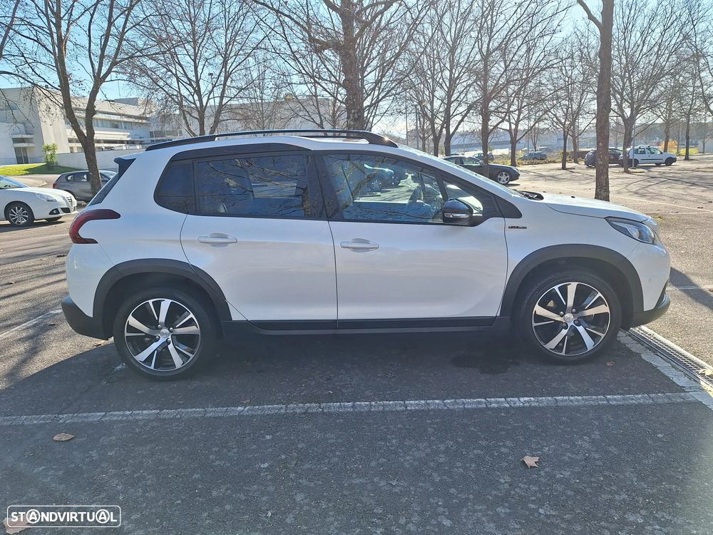 Peugeot 2008 PureTech 110 Stop&Start EAT6 GT-Line Edition - 4