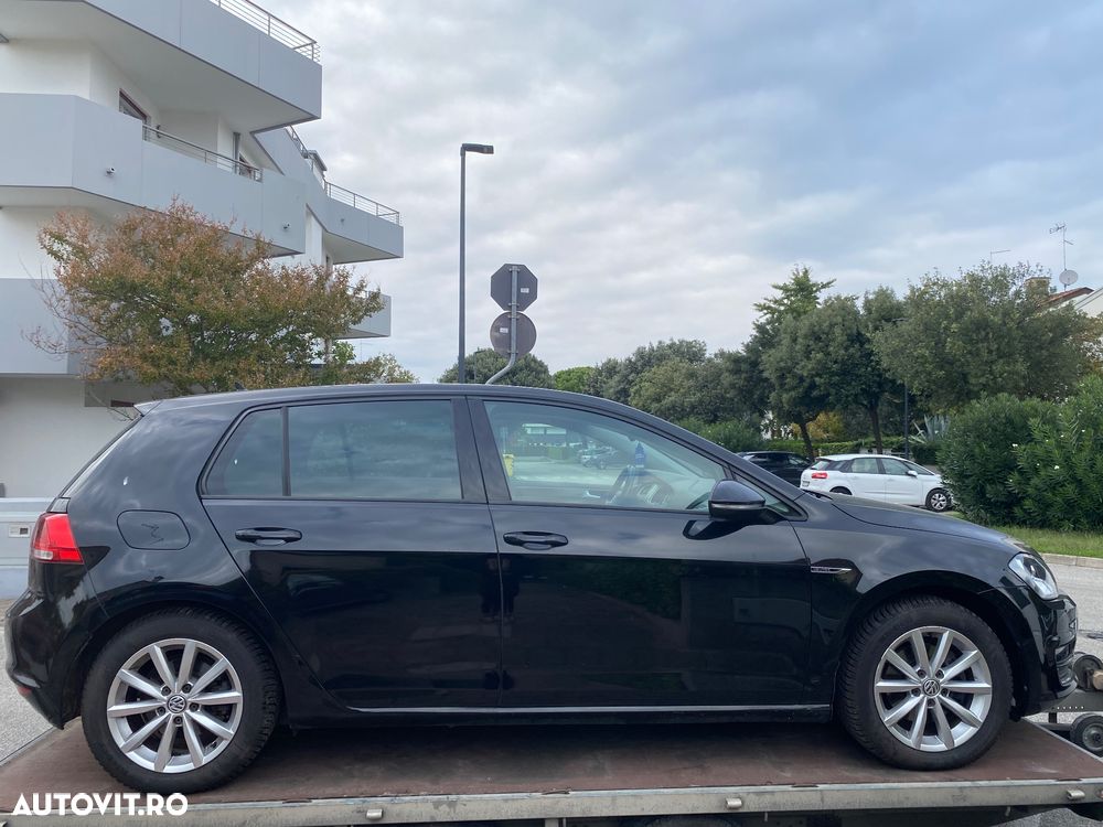 Volkswagen Golf 2.0 TDI DSG Comfortline - 2