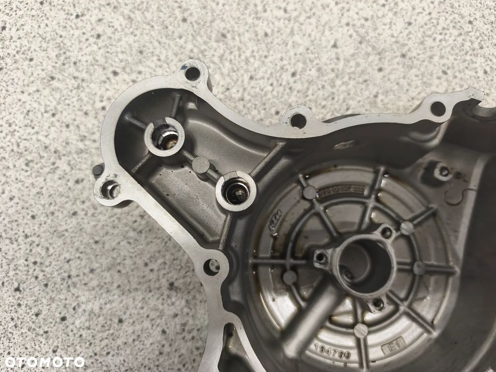 Dekiel, pokrywa alternatora, alternator, startor KTM 125 Duke - 9