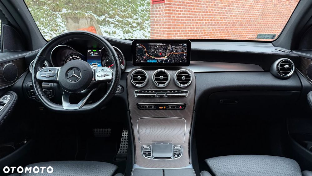 Mercedes-Benz GLC - 11