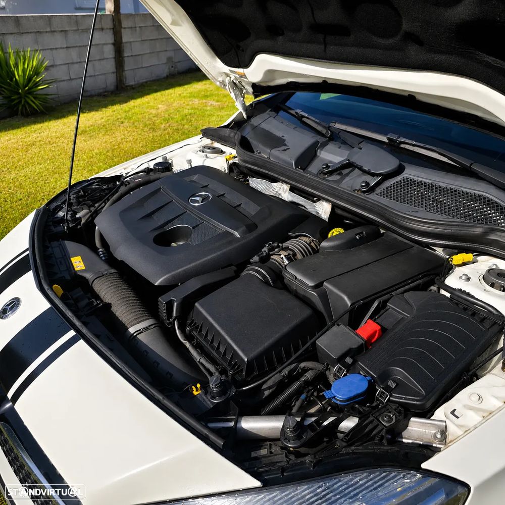 Mercedes-Benz A 180 d AMG Line - 11