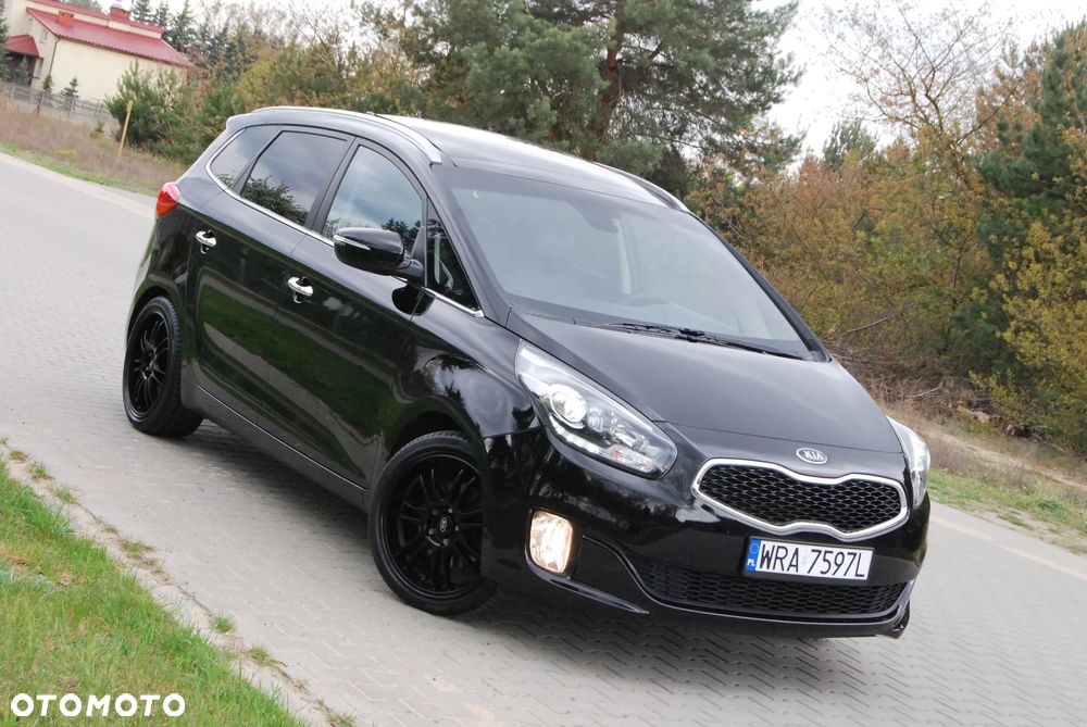 Kia Carens 1.7 CRDi 141 Dream Team Edition - 2