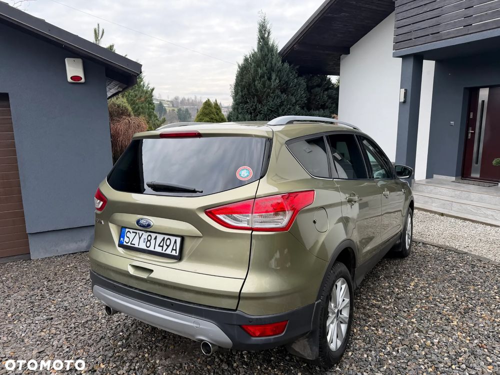 Ford Kuga 2.0 TDCi 4x4 Titanium - 4