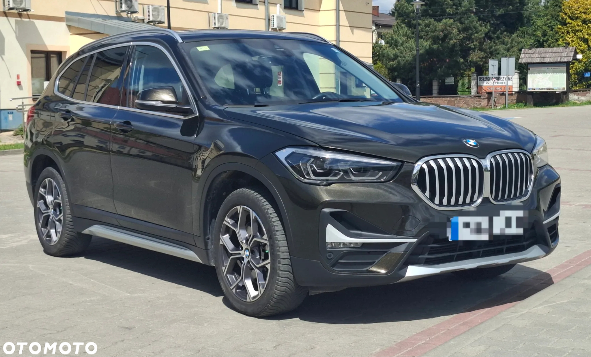 BMW X1 sDrive20i GPF xLine - 4