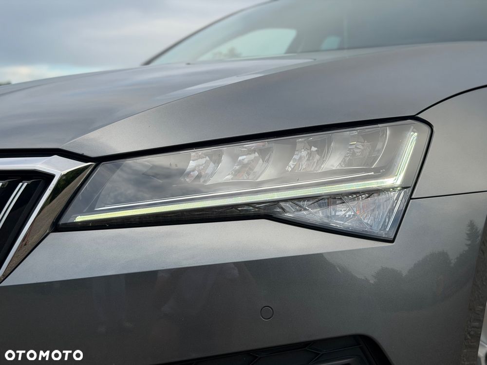 Skoda Superb 1.5 TSI mHEV Selection DSG - 9